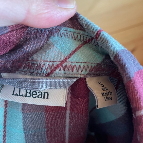 L.L.Bean Flannel - Picture 3 of 3